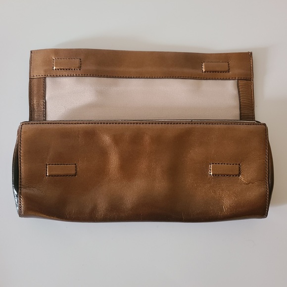 Ann Taylor EUC iridescent BEAUTIFUL clutch - Picture 6 of 6